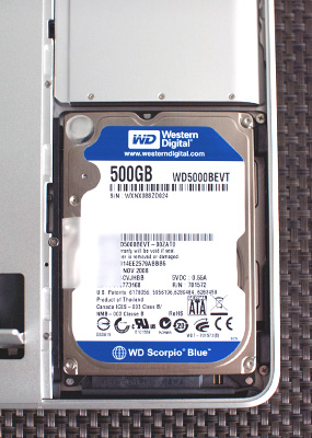 HDDを500GBに換装：MacBook Pro（Late 2008）。